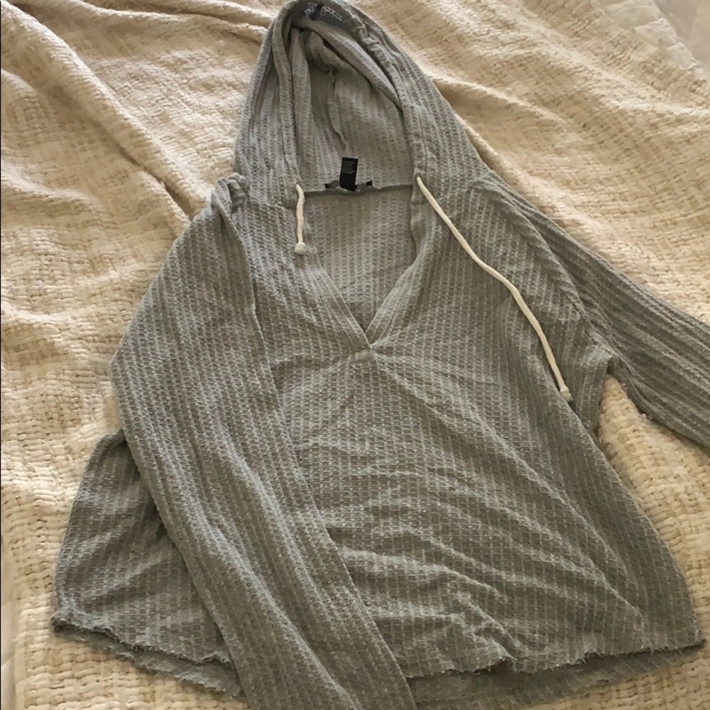 Hoodie/long sleeve shirt